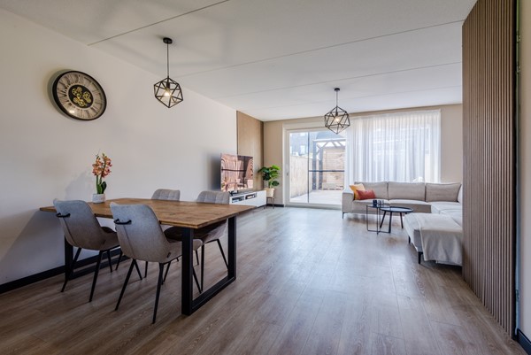 Medium property photo - Wimpelplantsoen 227, 1319 ED Almere